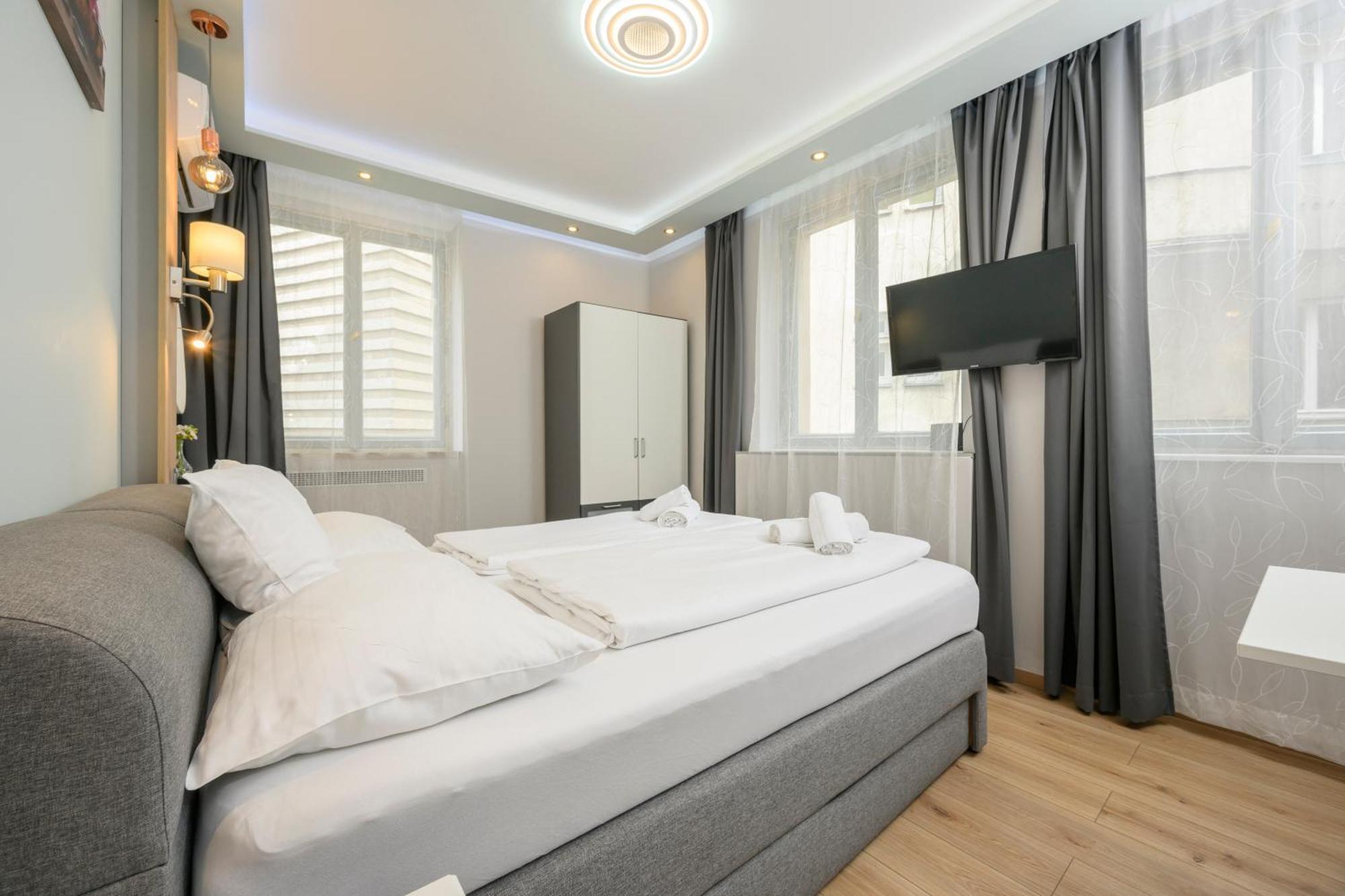 Palais Palffy Apartments ウィーン エクステリア 写真