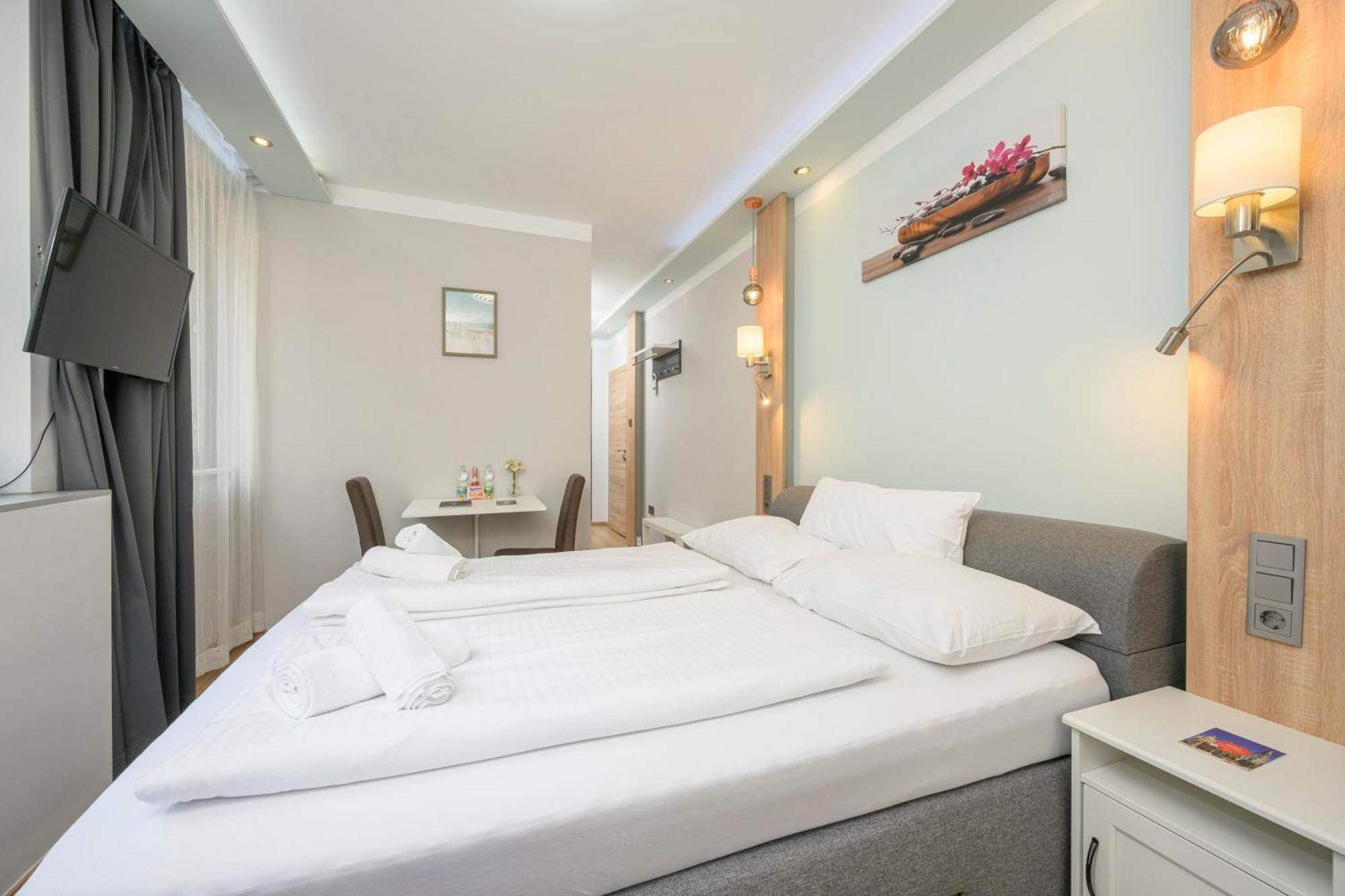 Palais Palffy Apartments ウィーン エクステリア 写真